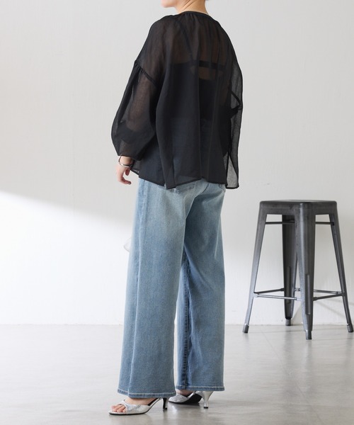 S COLLAGE（エスコラージュ）の「スキッパーシアーシャツ/WEB限定（シャツ/ブラウス・レディース・ブラック/オフホワイト/ブルー/ブラウン・FREE）」の7枚目の写真