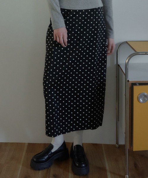 Birthday room(バースデイルーム)の「ドットIラインロングスカート/dot I-line long skirt(スカート・レディース・ブラック/ホワイト・FREE)」の13枚目の写真