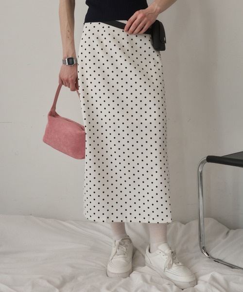 Birthday room(バースデイルーム)の「ドットIラインロングスカート/dot I-line long skirt(スカート・レディース・ブラック/ホワイト・FREE)」の19枚目の写真