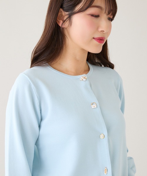 Rose Tiara(ローズティアラ)の「ファッションアイコンボタンニットカーディガン(カーディガン/ボレロ・レディース・ピンク/ネイビー/ライトブルー・38/42/46)」の2枚目の写真