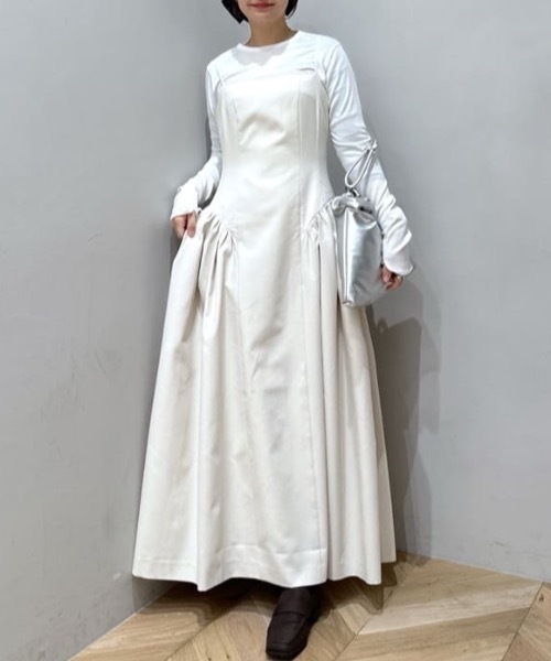 STYLEMIXER(スタイルミキサー)の「パネルキャミワンピース(ワンピース・レディース・ブラック/ライトベージュ・SMALL/MEDIUM)」の2枚目の写真