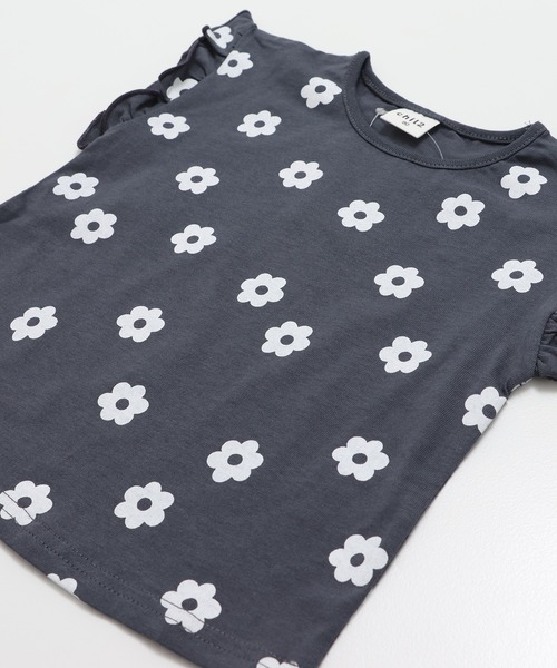 chil2(チルツー)の「綿100% 総柄肩フリルTシャツ(Tシャツ/カットソー・キッズ・ミント/チャコールグレー/スモークピンク/ホワイト/ラベンダー・100cm/90cm/80cm/110cm/140cm/130cm/120cm)」の14枚目の写真