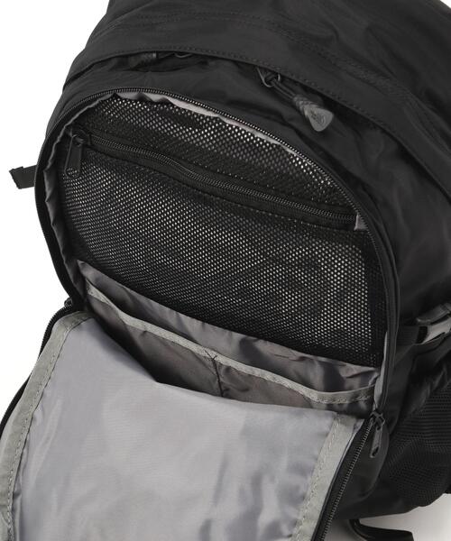 THE NORTH FACE(ザノースフェイス)の「THE NORTH FACE/ザ・ノース・フェイス/Single Shot(バックパック/リュック・メンズ・ブラック・F)」の3枚目の写真