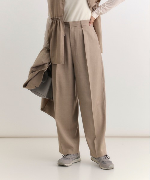 Right-on(ライトオン)の「HONEYSUCKLE ROSE(ハニーサックルローズ)【レディース】タックワイドパンツ(その他パンツ・レディース・ダークグレー/ライトベージュ・M/L/S)」の7枚目の写真
