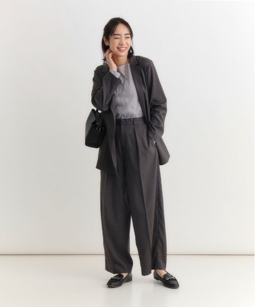 Right-on(ライトオン)の「HONEYSUCKLE ROSE(ハニーサックルローズ)【レディース】タックワイドパンツ(その他パンツ・レディース・ダークグレー/ライトベージュ・M/L/S)」の12枚目の写真