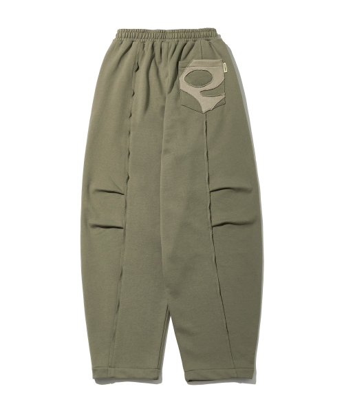 PIECEMAKER(ピースメーカー)の「ローカットカーブヘビースウェットパンツ(オリーブ)(その他パンツ・レディース・その他・SMALL/MEDIUM/LARGE)」の2枚目の写真