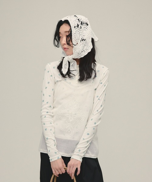 eL（エル）の「【eL】Flower Henley Neck Pullover LS/645545（Tシャツ/カットソー・レディース・ネイビー系/ホワイト系その他・FREE）」の9枚目の写真