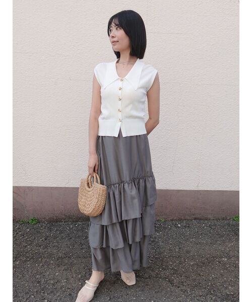 LAGUNAMOON(ラグナムーン)の「ニット×ティアードスカートドッキングワンピース 【夏服】【オフィスカジュアル】(ワンピース・レディース・ブラック/ホワイト・SMALL/MEDIUM)」の11枚目の写真