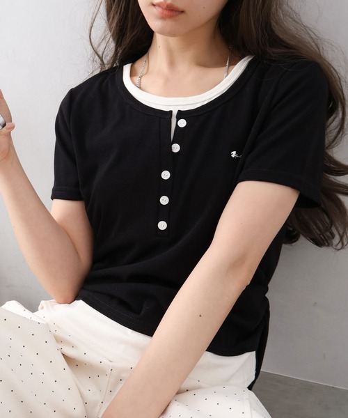 SpRay(スプレイ)の「配色ヘンリーフェイクレイヤードトップス(Tシャツ/カットソー・レディース・ブラック/グレー/サックスブルー/ピンク/イエロー/アイボリー・FREE)」の3枚目の写真