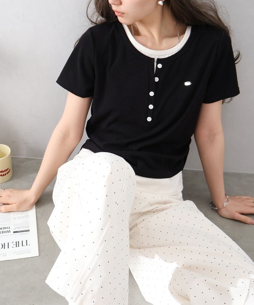 SpRay(スプレイ)の「配色ヘンリーフェイクレイヤードトップス(Tシャツ/カットソー・レディース・ブラック/グレー/サックスブルー/ピンク/イエロー/アイボリー・FREE)」の9枚目の写真