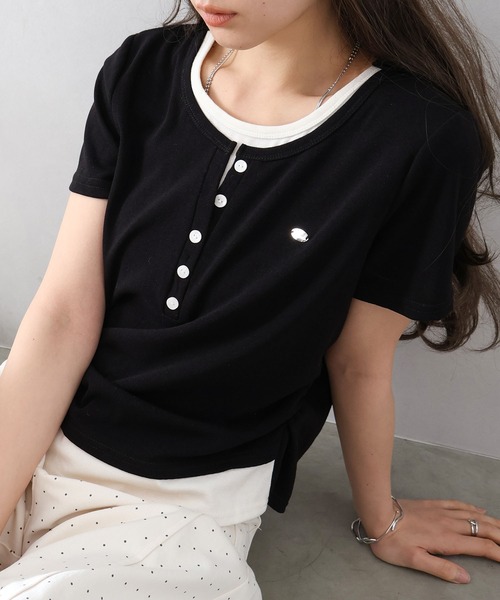 SpRay(スプレイ)の「配色ヘンリーフェイクレイヤードトップス(Tシャツ/カットソー・レディース・ブラック/グレー/サックスブルー/ピンク/イエロー/アイボリー・FREE)」の10枚目の写真