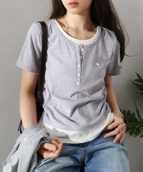SpRay(スプレイ)の「配色ヘンリーフェイクレイヤードトップス(Tシャツ/カットソー・レディース・ブラック/グレー/サックスブルー/ピンク/イエロー/アイボリー・FREE)」の18枚目の写真