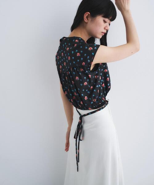 CODE A（コードエー）の「flower Vneck pullover（シャツ/ブラウス・レディース・ブラック系/グレー系・00）」の11枚目の写真