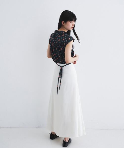 CODE A（コードエー）の「flower Vneck pullover（シャツ/ブラウス・レディース・ブラック系/グレー系・00）」の13枚目の写真