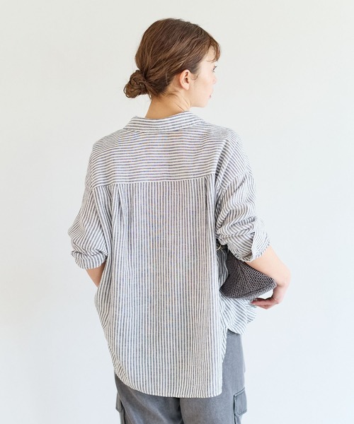 BAYFLOW（ベイフロー）の「[ふんわり柔らかな肌当たり]リネンシャツ（シャツ/ブラウス・レディース・ネイビー/ブラウン/ピンク/オフホワイト/イエロー・MEDIUM/SMALL）」の18枚目の写真