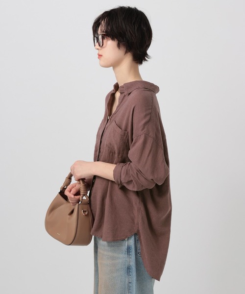 BAYFLOW（ベイフロー）の「[ふんわり柔らかな肌当たり]リネンシャツ（シャツ/ブラウス・レディース・ネイビー/ブラウン/ピンク/オフホワイト/イエロー・MEDIUM/SMALL）」の9枚目の写真