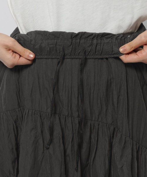 niko and...（ニコアンド）の「ワッシャーティアードスカート（スカート・レディース・カーキ/ブラック/アイボリー・FREE）」の17枚目の写真