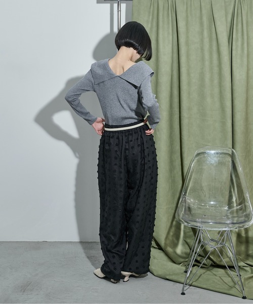 THE YOn(ザヨン)の「ドットジャガードタックワイドイージーパンツ(その他パンツ・レディース・ブラック/アイボリー・FREE)」の10枚目の写真