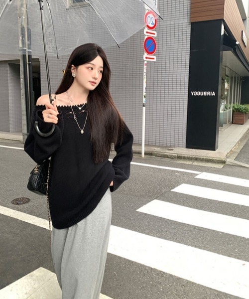 FAVORITO(ファヴォリート)の「襟元透かし編みニットトップス(ニット/セーター・レディース・ブラック/オフホワイト・F)」の22枚目の写真