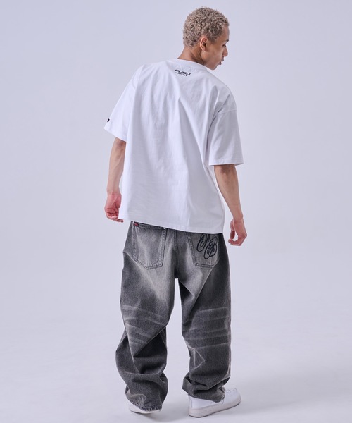 FUBU( フブ)の「FUBU フブ ブランド Souvenir TShirts/スーベニアTシャツ(Tシャツ/カットソー・メンズ・ホワイト/ブラック・M/XXL/XL/L)」の7枚目の写真
