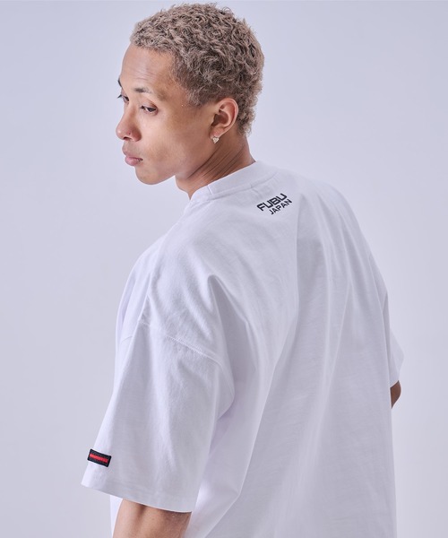 FUBU( フブ)の「FUBU フブ ブランド Souvenir TShirts/スーベニアTシャツ(Tシャツ/カットソー・メンズ・ホワイト/ブラック・M/XXL/XL/L)」の5枚目の写真