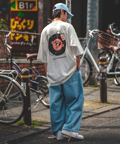En serio TOKYO(エンソリオトーキョー)の「【SIDEWAYSTANCE】半袖レコードプリントTシャツ SIDE23-130(Tシャツ/カットソー・メンズ・ブラック/カーキ/ホワイト・SMALL/MEDIUM/LARGE/X-LARGE)」の16枚目の写真