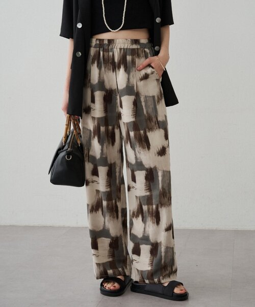 LOUNGEDRESS(ラウンジドレス)の「ペイントイージーパンツ(その他パンツ・レディース・グレー・FREE)」の1枚目の写真