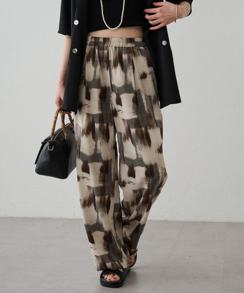 LOUNGEDRESS(ラウンジドレス)の「ペイントイージーパンツ(その他パンツ・レディース・グレー・FREE)」の7枚目の写真