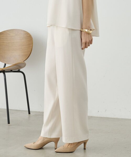 LIVETART（リヴェタート）の「バックサテンイージーパンツ《LIVETART》（その他パンツ・レディース・アイボリー/ブラック・0/1）」の7枚目の写真