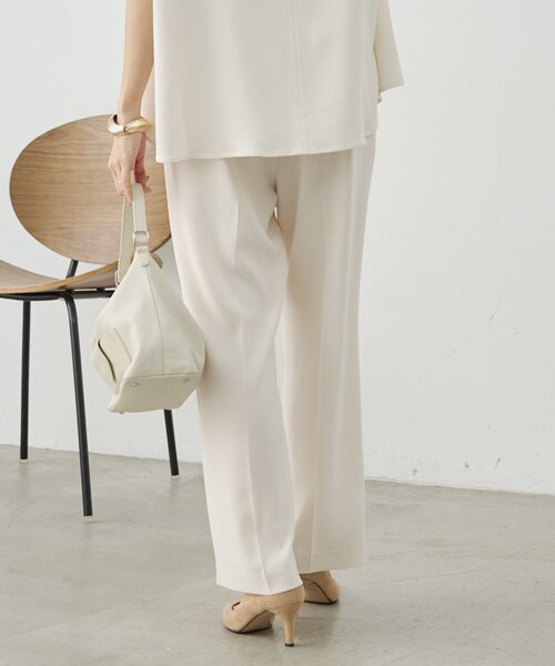 LIVETART（リヴェタート）の「バックサテンイージーパンツ《LIVETART》（その他パンツ・レディース・アイボリー/ブラック・0/1）」の8枚目の写真