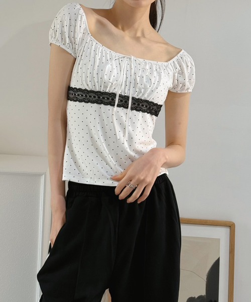 Jewelobe(ジュエローブ)の「ドット×レースパフスリーブトップス(Tシャツ/カットソー・レディース・グレー/オフホワイト/ブラック・FREE)」の7枚目の写真