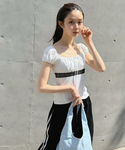 Jewelobe(ジュエローブ)の「ドット×レースパフスリーブトップス(Tシャツ/カットソー・レディース・グレー/オフホワイト/ブラック・FREE)」の11枚目の写真