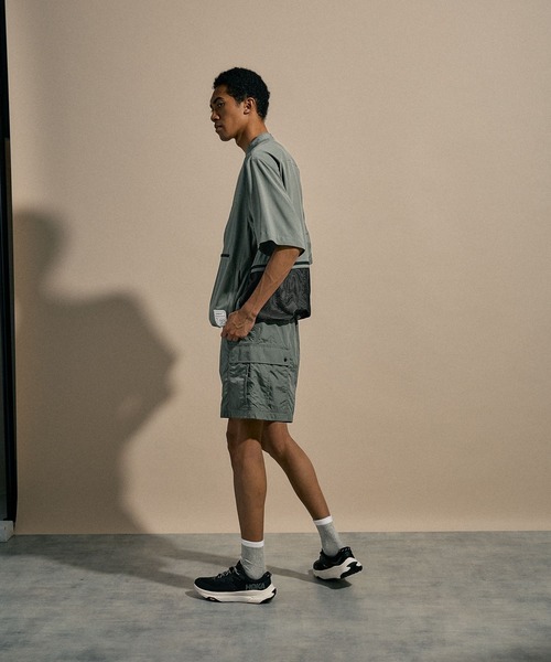 NUMERALS（ヌメラルズ）の「[NUMERALS]BAND COLLAR SHORT-SLEEVED SHIRT（シャツ/ブラウス・メンズ・ブルー/ブラック/カーキ・MEDIUM/LARGE）」の13枚目の写真
