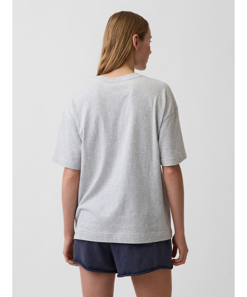 GAP(ギャップ)の「オーバーサイズ ブラナンベア GAPロゴTシャツ(Tシャツ/カットソー・レディース・グレー/ネイビー・XXS/XL/L/M/S/XS)」の8枚目の写真