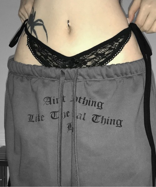 THEAIRTOWN(ジエアタウン)の「sagging lace wide pt(スウェットパンツ・レディース・ホワイト/ダークグレー/ブラック・FREE)」の22枚目の写真
