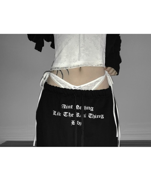 THEAIRTOWN(ジエアタウン)の「sagging lace wide pt(スウェットパンツ・レディース・ホワイト/ダークグレー/ブラック・FREE)」の17枚目の写真