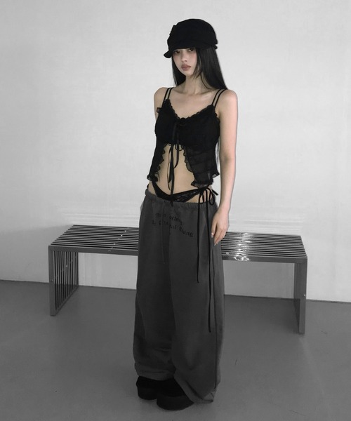 THEAIRTOWN(ジエアタウン)の「sagging lace wide pt(スウェットパンツ・レディース・ホワイト/ダークグレー/ブラック・FREE)」の20枚目の写真