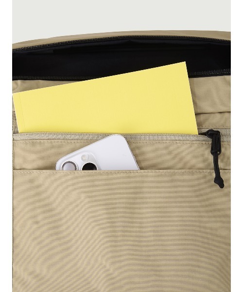 WEXLEY(ウェクスレイ)の「DOUGLAS / 15L Shoulder bag Crinkle Nylon(ショルダーバッグ・メンズ・ブラック・ONE SIZE)」の16枚目の写真