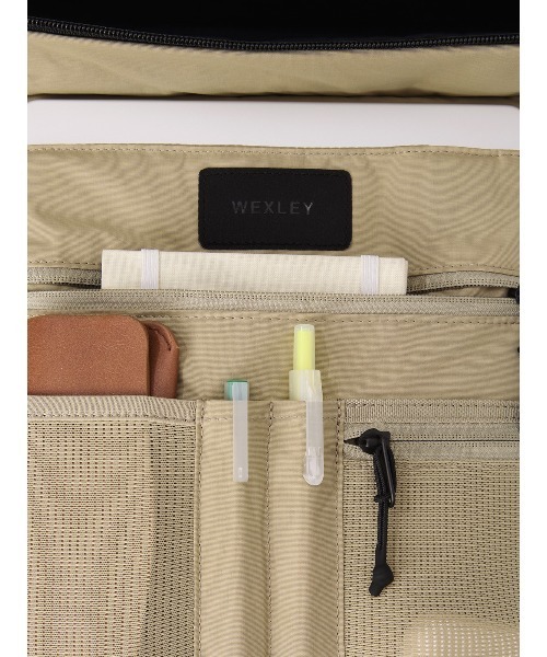 WEXLEY(ウェクスレイ)の「DOUGLAS / 15L Shoulder bag Crinkle Nylon(ショルダーバッグ・メンズ・ブラック・ONE SIZE)」の15枚目の写真