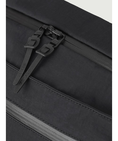 WEXLEY(ウェクスレイ)の「DOUGLAS / 15L Shoulder bag Crinkle Nylon(ショルダーバッグ・メンズ・ブラック・ONE SIZE)」の11枚目の写真
