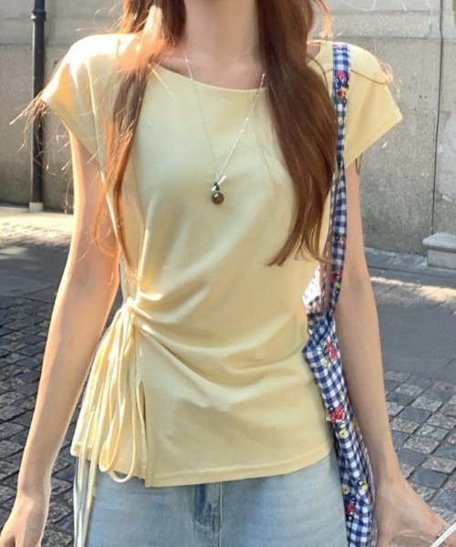 Teem Store(チームストア)の「ドロストデザイン フィットTシャツ(Tシャツ/カットソー・レディース・イエロー/アイボリー・F)」の4枚目の写真