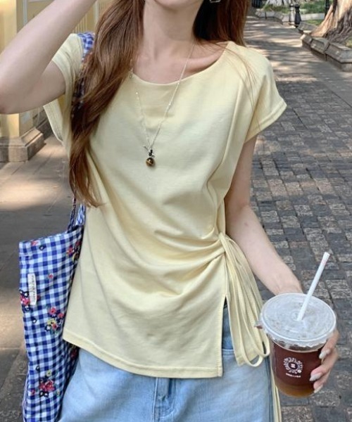 Teem Store(チームストア)の「ドロストデザイン フィットTシャツ(Tシャツ/カットソー・レディース・イエロー/アイボリー・F)」の6枚目の写真