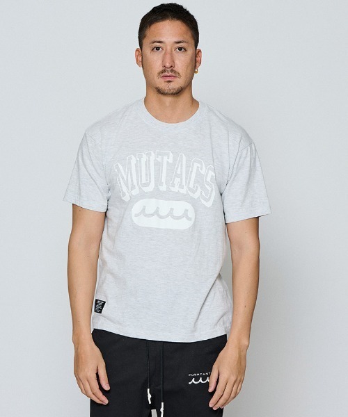 ACANTHUS(アカンサス)の「mt10525-Shadow College Logo Tee Tシャツ(MA2662)(Tシャツ/カットソー・メンズ・ブラック/グレー/ホワイト/ネイビー・XL/L/M/S)」の3枚目の写真