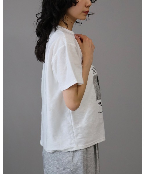 Doumoi(ドゥモエ)の「星柄ダメージ加工 フォトプリント Tシャツ(Tシャツ/カットソー・レディース・B/C/A・FREE)」の18枚目の写真