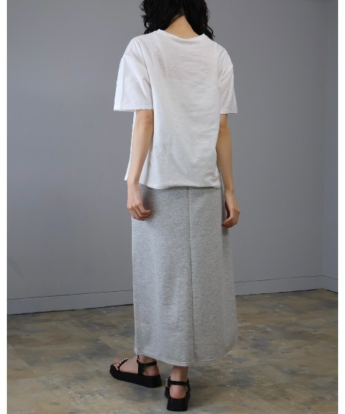 Doumoi(ドゥモエ)の「星柄ダメージ加工 フォトプリント Tシャツ(Tシャツ/カットソー・レディース・B/C/A・FREE)」の6枚目の写真