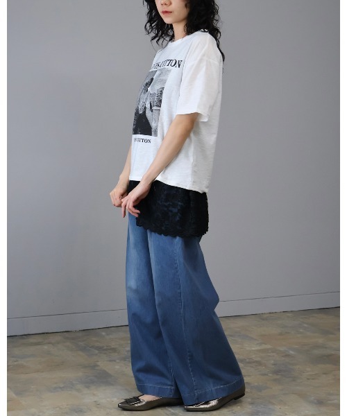 Doumoi(ドゥモエ)の「星柄ダメージ加工 フォトプリント Tシャツ(Tシャツ/カットソー・レディース・B/C/A・FREE)」の21枚目の写真