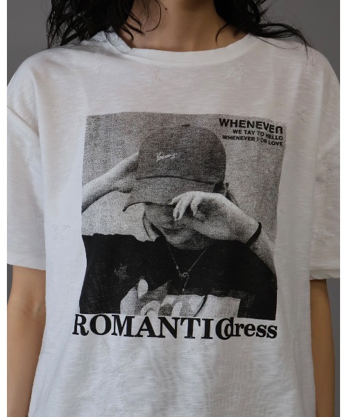 Doumoi(ドゥモエ)の「星柄ダメージ加工 フォトプリント Tシャツ(Tシャツ/カットソー・レディース・B/C/A・FREE)」の11枚目の写真
