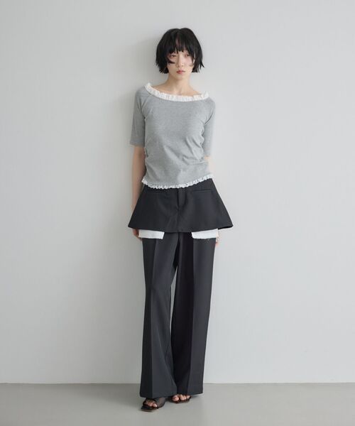 kivi(キヴィ)の「裾レースリブトップス(Tシャツ/カットソー・レディース・ライトグレー/レッド/ブラック・FREE)」の13枚目の写真