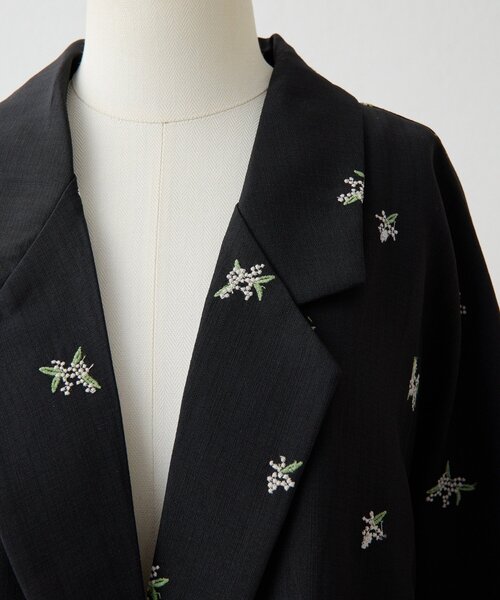 ear PAPILLONNER（イアパピヨネ）の「花柄半袖ジャケット【SUM1 STYLE】（その他アウター・レディース・ブラック/ベージュ・FREE）」の20枚目の写真