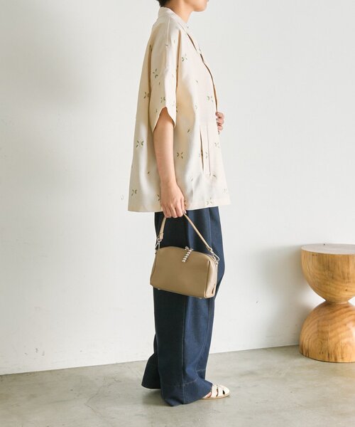 ear PAPILLONNER（イアパピヨネ）の「花柄半袖ジャケット【SUM1 STYLE】（その他アウター・レディース・ブラック/ベージュ・FREE）」の3枚目の写真